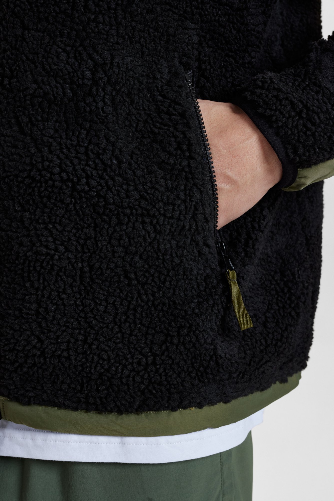 Jakke "panel fleece" | recycled polyester | sort -Resteröds Jakke "panel fleece" | recycled polyester | sort -Resteröds