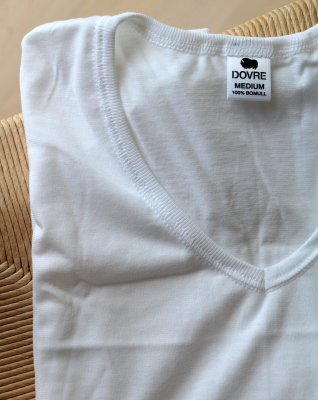 T-shirt v-neck | 100% økologisk bomuld | hvid -Dovre