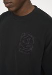 T-shirt m. print "dev" | 100% bomuld | Sort -Resteröds