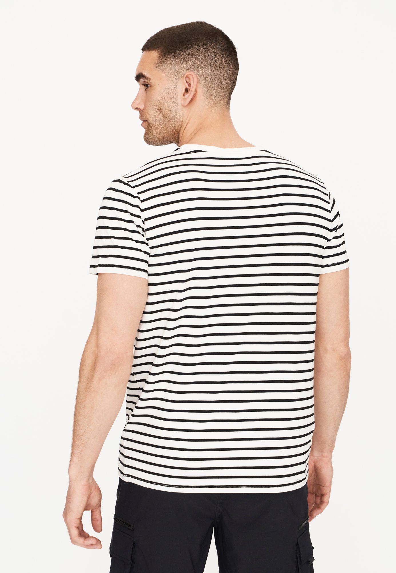 T-shirt "o-neck" | Bambusviskose | Sort -Resteröds T-shirt "o-neck" | Bambusviskose | Sort -Resteröds