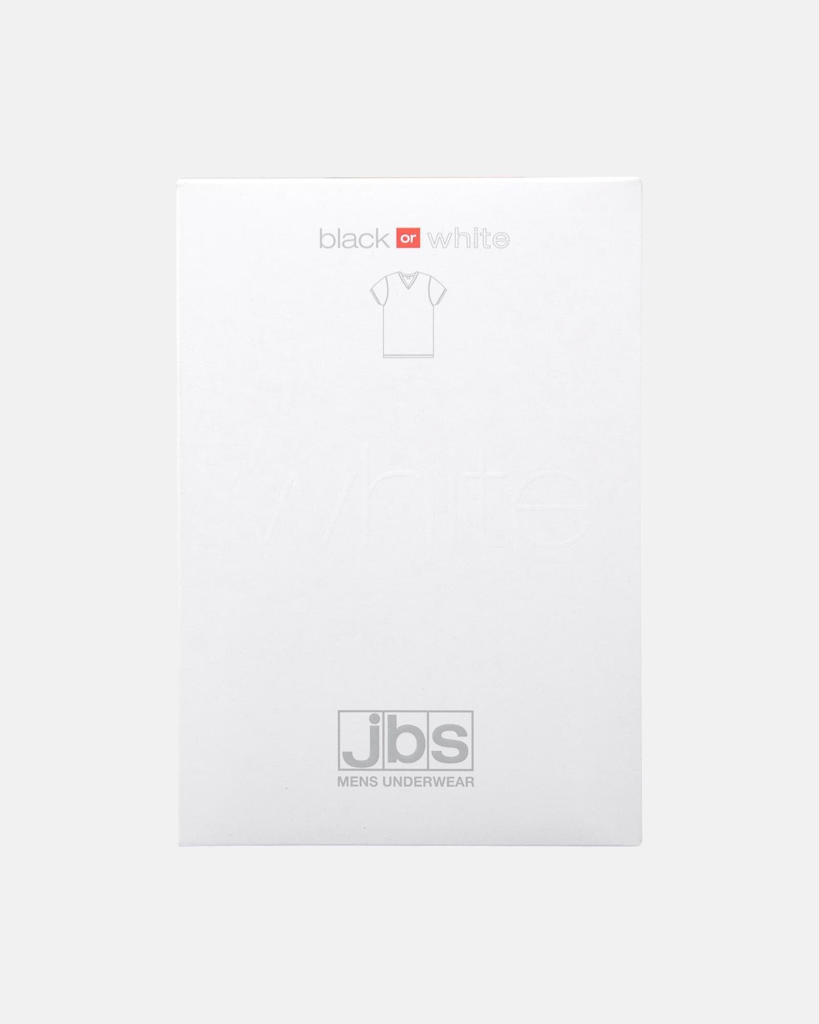 "Black or white" t-shirt v-neck | Bomuld | Hvid -JBS "Black or white" t-shirt v-neck | Bomuld | Hvid -JBS