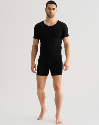 T-shirt "sweatproof" v-neck | Økologisk bambusviskose | Sort -JBS