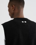 Kian Vest | Polyester-uld blend | Sort -Resteröds